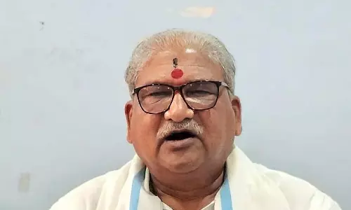 कन्नड़ राष्ट्रीय ध्वज फहराने का आदेश जारी करें: आरटीआई कार्यकर्ता भीमप्पा कन्नड़ राष्ट्रीय ध्वज फहराने का आदेश जारी करें: आरटीआई कार्यकर्ता भीमप्पा