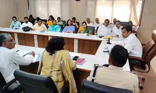 Rohtak में डीसी ने अधिकारियों को हर निवासी की स्वास्थ्य जांच सुनिश्चित करने का निर्देश दिया