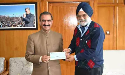 Solan स्कूल ने मुख्यमंत्री राहत कोष में 11 लाख रुपये दान किए