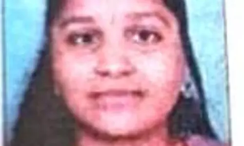 रेहड़ी-पटरी वाले की बेटी ने जीते 11 स्वर्ण पदक: ग्रामीणों ने की प्रशंसा रेहड़ी-पटरी वाले की बेटी ने जीते 11 स्वर्ण पदक: ग्रामीणों ने की प्रशंसा