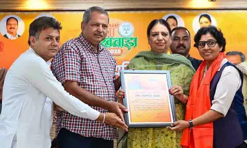 BJP ने समाज सेवा के लिए 50 लोगों को सम्मानित किया