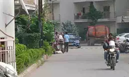 Noida अंतरिक्ष गोल्फ व्यू 2 में बार-बार पानी की कमी