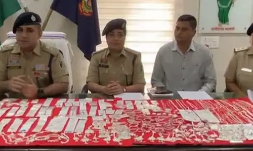 ज्वेलरी शॉप में चोरी, 6 लाख के जेवरात बरामद