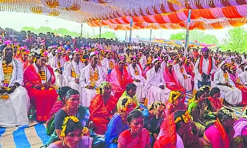 Jalahalli : सामूहिक विवाह में 62 जोड़े बने पति-पत्नी