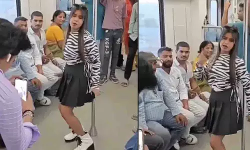 नव-उद्घाटित Patna मेट्रो के अंदर एक युवती ने किया पोल डांस