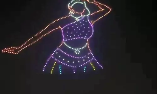 पुरस्कार समारोह में ड्रोन फेल, चीन की हालिया दुर्घटना की याद ताज़ा