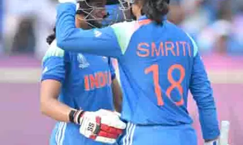 330 रन का पहाड़ खड़ा किया भारत ने, स्मृति और प्रतीका रहीं नायिका 330 रन का पहाड़ खड़ा किया भारत ने, स्मृति और प्रतीका रहीं नायिका
