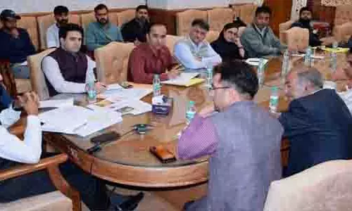 SRINAGAR: पर्यावरण के प्रति संवेदनशील क्षेत्रों में भवन निर्माण अनुमति की स्थिति की समीक्षा की