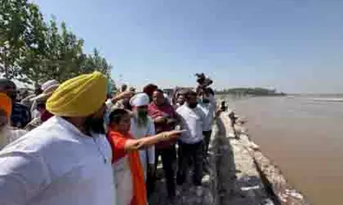 बाढ़ राहत का जायज़ा लेने Ludhiana पहुंचीं केंद्रीय मंत्री बंभानिया बाढ़ राहत का जायज़ा लेने Ludhiana पहुंचीं केंद्रीय मंत्री बंभानिया