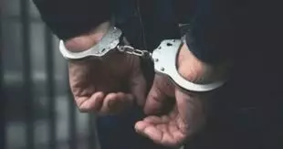 सीमा पार तस्करी पर बड़ी कार्रवाई: त्रिपुरा में हुई गिरफ्तारी सीमा पार तस्करी पर बड़ी कार्रवाई: त्रिपुरा में हुई गिरफ्तारी