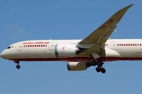 DGCA ने एयर इंडिया को बोइंग 787 की सुरक्षा जांच दोहराने को कहा DGCA ने एयर इंडिया को बोइंग 787 की सुरक्षा जांच दोहराने को कहा