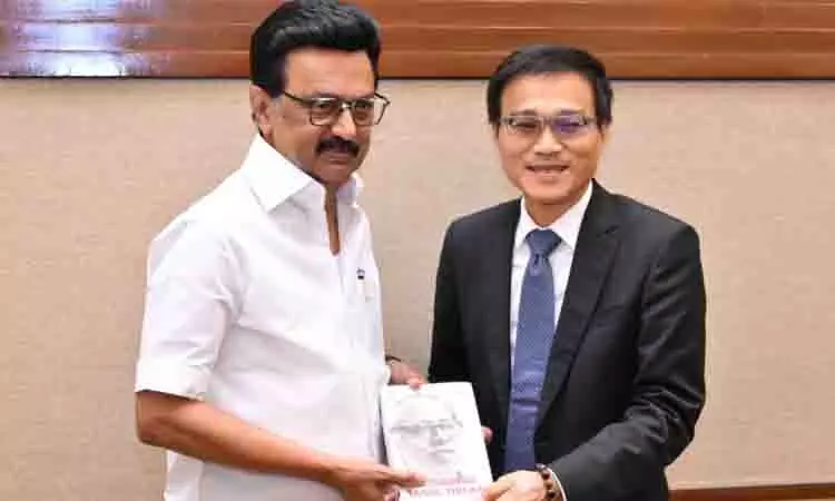 फॉक्सकॉन ने Tamil Nadu में 15,000 करोड़ रुपये के बड़े निवेश की घोषणा की फॉक्सकॉन ने Tamil Nadu में 15,000 करोड़ रुपये के बड़े निवेश की घोषणा की