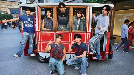 K-pop ग्रुप यूनाइट का भारत में डेब्यू K-pop ग्रुप यूनाइट का भारत में डेब्यू