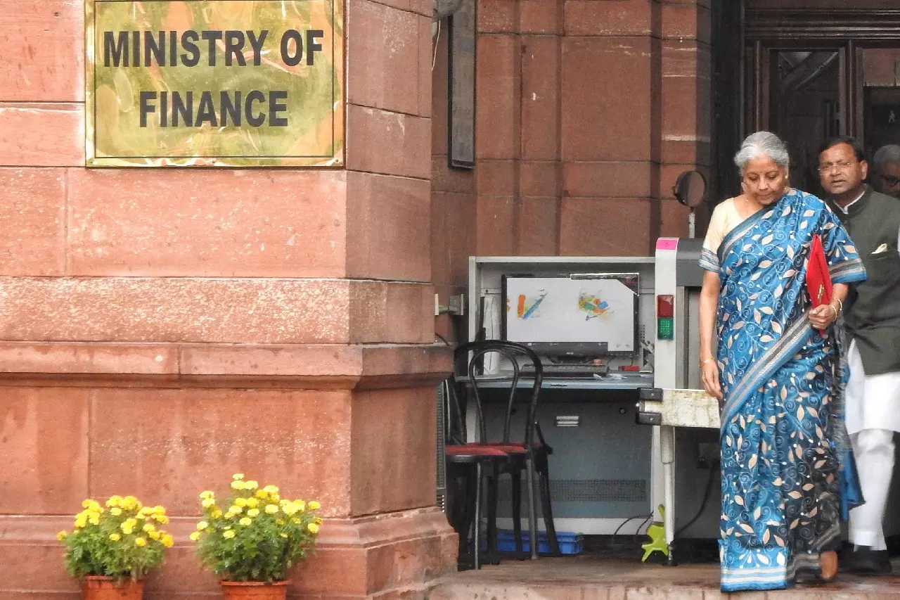 वित्त मंत्रालय MSME को ऋण प्रवाह पर बैंक प्रमुखों के साथ बैठक करेगा वित्त मंत्रालय MSME को ऋण प्रवाह पर बैंक प्रमुखों के साथ बैठक करेगा