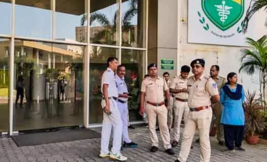 दुर्गापुर मेडिकल छात्रा सामूहिक बलात्कार मामले में दो और गिरफ्तार दुर्गापुर मेडिकल छात्रा सामूहिक बलात्कार मामले में दो और गिरफ्तार
