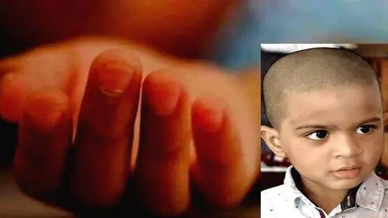 kerala: बच्चे के निधन से इलाके में गहरा शोक, पिता की आत्महत्या प्रयास पर रोक kerala: बच्चे के निधन से इलाके में गहरा शोक, पिता की आत्महत्या प्रयास पर रोक