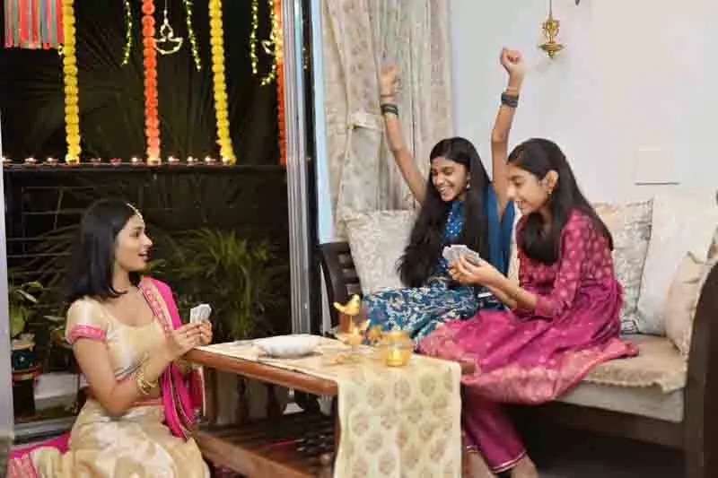 Ludhiana: दिवाली की भावना की रक्षा के लिए सख्त नियमन की आवश्यकता Ludhiana: दिवाली की भावना की रक्षा के लिए सख्त नियमन की आवश्यकता