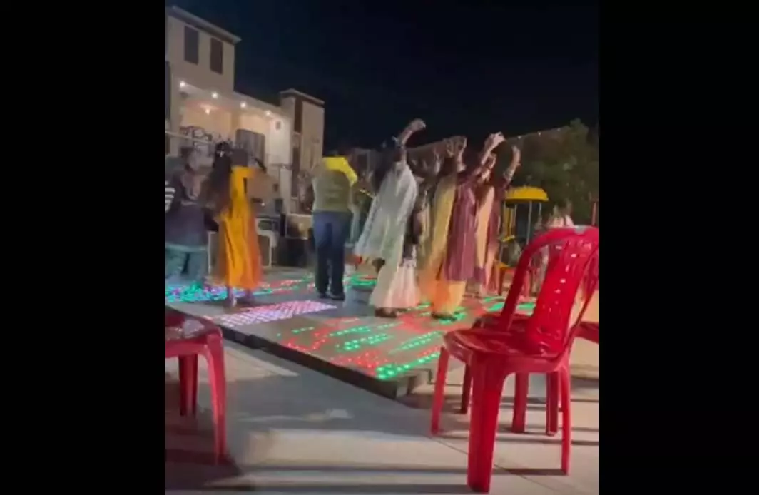 महिला की मौत का LIVE मंजर...आया हार्ट अटैक महिला की मौत का LIVE मंजर...आया हार्ट अटैक