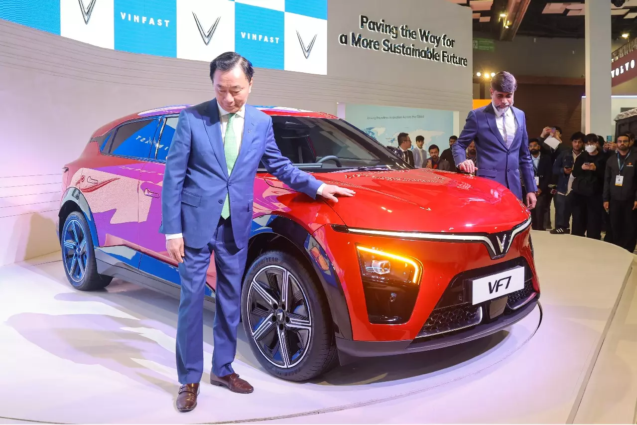विनफास्ट की बिक्री में तेजी, भारत के लिए 9 महीनों में 1 लाख+ EVs विनफास्ट की बिक्री में तेजी, भारत के लिए 9 महीनों में 1 लाख+ EVs