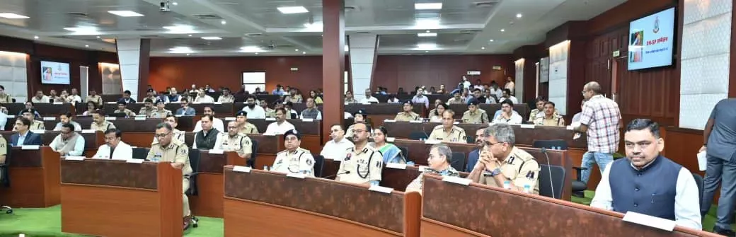 SP ट्रांसफर लिस्ट जल्द, 3 जिलों में अपराध की बढ़ती घटनाओं पर CM साय ने जताई नाराजगी SP ट्रांसफर लिस्ट जल्द, 3 जिलों में अपराध की बढ़ती घटनाओं पर CM साय ने जताई नाराजगी
