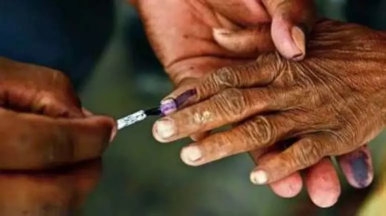 Bihar के दूसरे चरण में 122 सीटों के लिए नामांकन दाखिल करना शुरू Bihar के दूसरे चरण में 122 सीटों के लिए नामांकन दाखिल करना शुरू