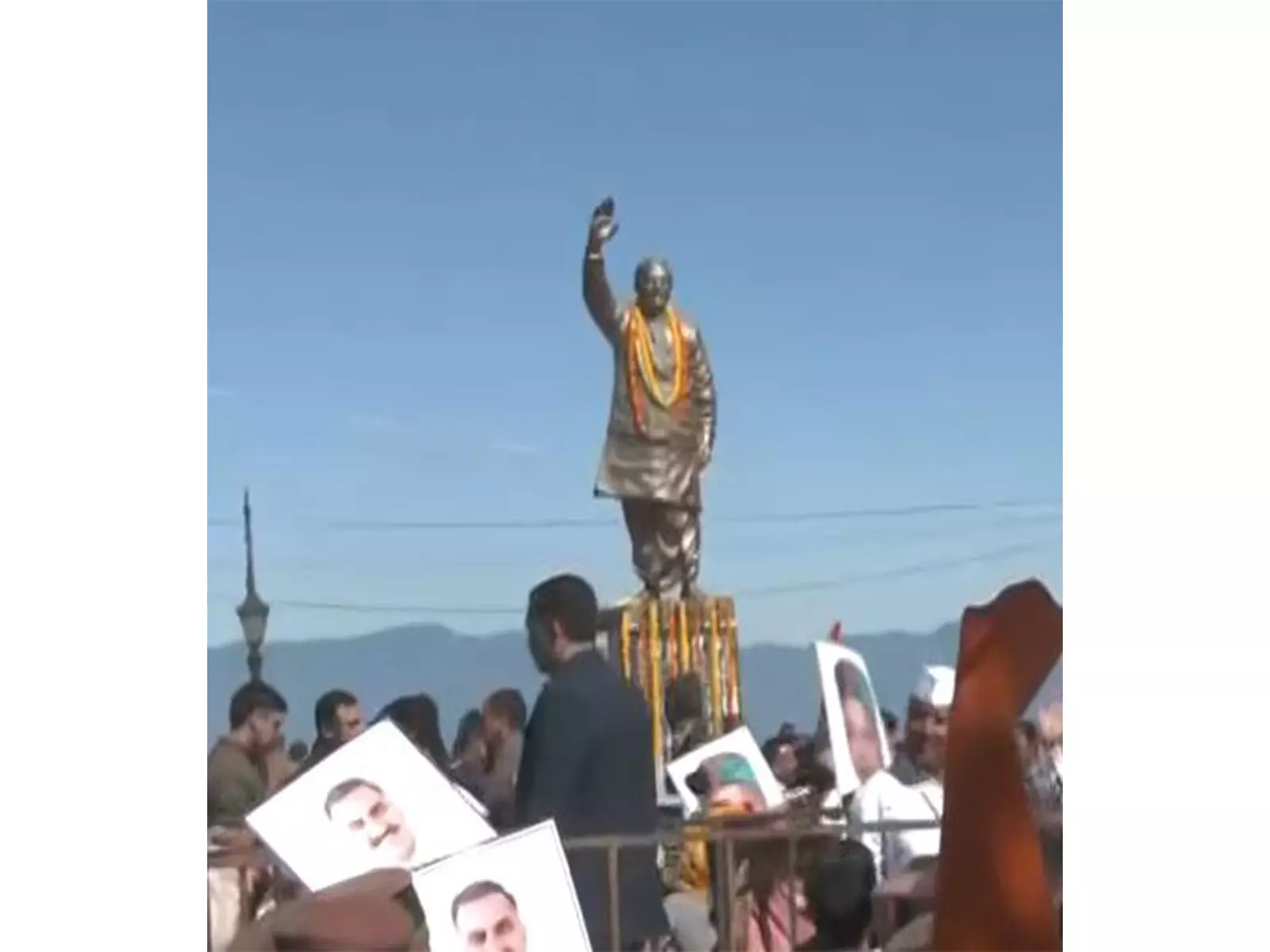 वीरभद्र सिंह की प्रतिमा अनावरण पर सचिन पायलट का बयान वीरभद्र सिंह की प्रतिमा अनावरण पर सचिन पायलट का बयान
