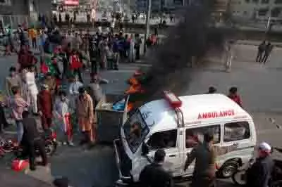 पाकिस्तान के मुरीदके में TLP मार्च के दौरान हिंसक झड़पें, 4 की मौत, 56 घायल पाकिस्तान के मुरीदके में TLP मार्च के दौरान हिंसक झड़पें, 4 की मौत, 56 घायल