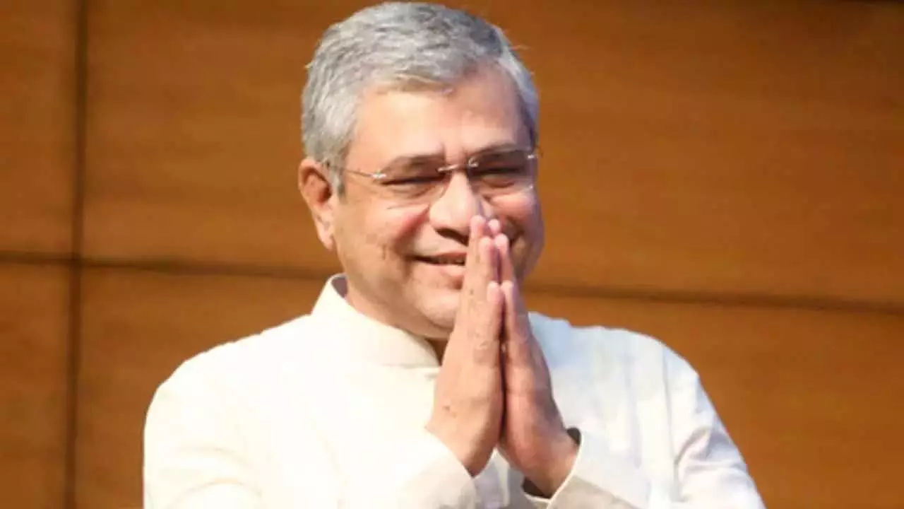 दिवाली-छठ के लिए रेलवे ने चलाए 12,000 से अधिक विशेष ट्रेनें, वाईएसएफ ट्रैक दिवाली-छठ के लिए रेलवे ने चलाए 12,000 से अधिक विशेष ट्रेनें, वाईएसएफ ट्रैक