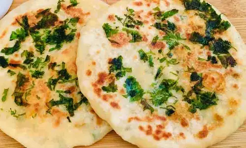 Aloo-Paneer Kulcha:  घर पर ऐसे तैयार करें आलू पनीर कुलचा
