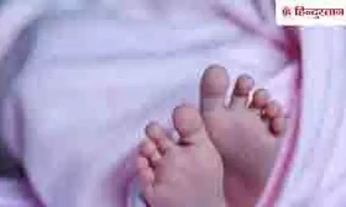 Uttarakhand : रेलवे लाइन के पास कूड़े के ढेर में मिला नवजात का शव, जाँच में जुटी पुलिस Uttarakhand : रेलवे लाइन के पास कूड़े के ढेर में मिला नवजात का शव, जाँच में जुटी पुलिस