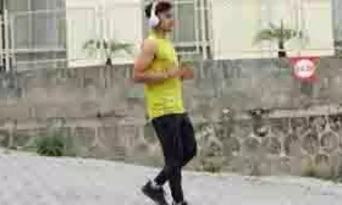 Reverse walking : जानिए पीछे की ओर चलने से आपके शरीर को मिलने वाले लाभ Reverse walking : जानिए पीछे की ओर चलने से आपके शरीर को मिलने वाले लाभ