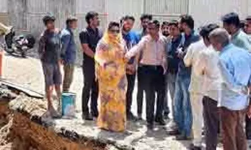 DC Kupwara ने हलमतपोरा में जल जीवन मिशन कार्यों का निरीक्षण किया DC Kupwara ने हलमतपोरा में जल जीवन मिशन कार्यों का निरीक्षण किया