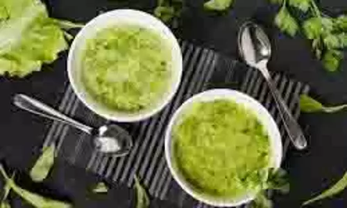 Amrud Ki Chutney: घर पर बनाएं तीखी-मीठी अमरूद की चटनी, 10 मिनट में हो जाएगी तैयार