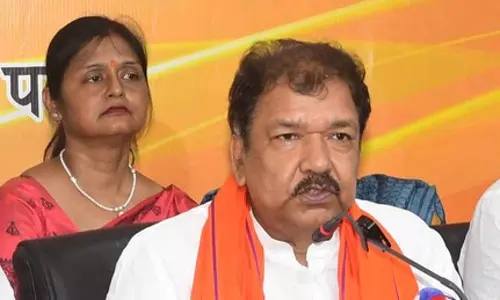 सोमवार शाम से होगी उम्मीदवारों की घोषणा: दिलीप जायसवाल सोमवार शाम से होगी उम्मीदवारों की घोषणा: दिलीप जायसवाल