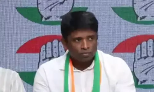 पूर्व IAS अफसर ने थामा कांग्रेस का दामन