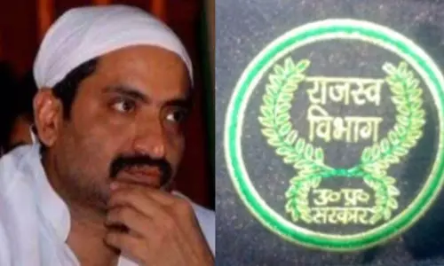 Bareilly: अजहर ने किया कोर्ट में सरेंडर Bareilly: अजहर ने किया कोर्ट में सरेंडर