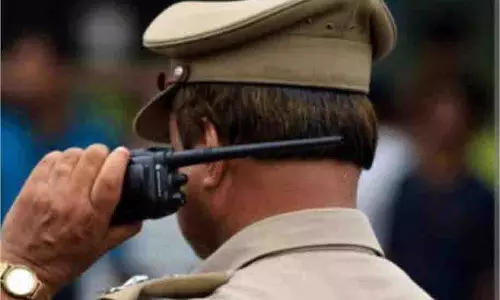 MP News :पुलिस को चकमा देकर थाने से भागे दो आरोपी, शहर में हड़कंप MP News :पुलिस को चकमा देकर थाने से भागे दो आरोपी, शहर में हड़कंप