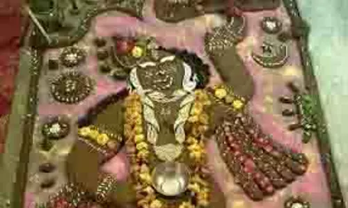 Govardhan Puja 2025: गोवर्धन पूजा पर क्या करें क्या नहीं,जानें नियम Govardhan Puja 2025: गोवर्धन पूजा पर क्या करें क्या नहीं,जानें नियम