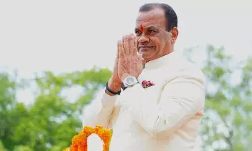 Hyderabad: कांग्रेस सरकार का दो साल का कार्यकाल पूरा होने के करीब, कई परियोजनाओं की समय-सीमा चूकी Hyderabad: कांग्रेस सरकार का दो साल का कार्यकाल पूरा होने के करीब, कई परियोजनाओं की समय-सीमा चूकी