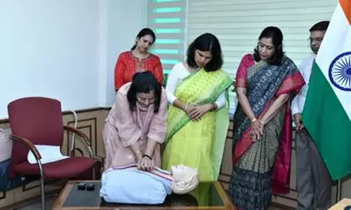 हृदयाघात के बाद, समय पर दिया गया सीपीआर बचा सकता है जान: केंद्रीय स्वास्थ्य सचिव हृदयाघात के बाद, समय पर दिया गया सीपीआर बचा सकता है जान: केंद्रीय स्वास्थ्य सचिव