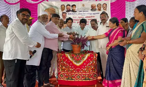 Gadag : ग्रामीण लोगों को मौके पर ही राहत पहुंचाने के लिए कार्रवाई की गई