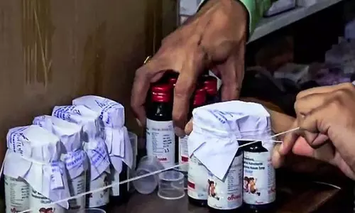 MP : कोल्ड्रिफ कफ सिरप से 22 मौतें होने के बाद तमिलनाडु ने श्रीसन फार्मा का लाइसेंस रद्द