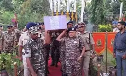 Ranchi: IED धमाके में शहीद हुए जवान को दी गई भावभीनी श्रद्धांजलि