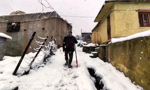 Lahaul-Spiti के सुदूर गांवों की सड़कों से बर्फ हटी, किसानों को राहत Lahaul-Spiti के सुदूर गांवों की सड़कों से बर्फ हटी, किसानों को राहत