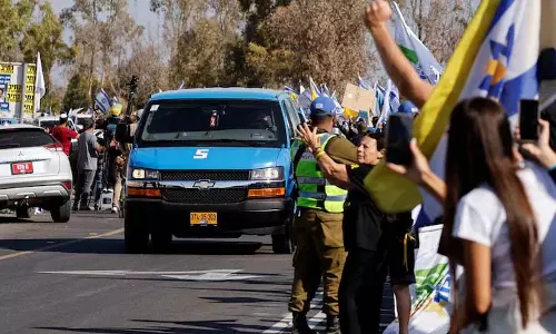 Israel-Gaza युद्ध की समयरेखा: 7 अक्टूबर, 2023 से बंधकों की रिहाई तक Israel-Gaza युद्ध की समयरेखा: 7 अक्टूबर, 2023 से बंधकों की रिहाई तक