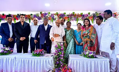 Kalaburagi : 100 बिस्तरों की क्षमता वाले एक्सीलाइफ अस्पताल का उद्घाटन Kalaburagi : 100 बिस्तरों की क्षमता वाले एक्सीलाइफ अस्पताल का उद्घाटन