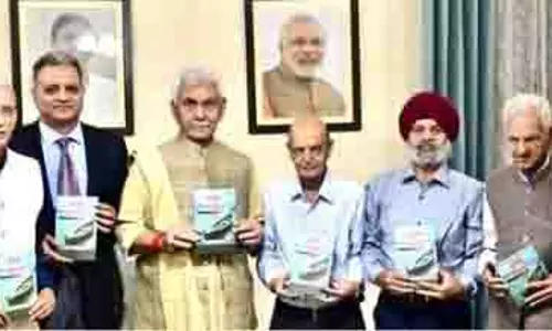 JAMMU: एलजी ने पंजाबी कविता पुस्तक का विमोचन किया
