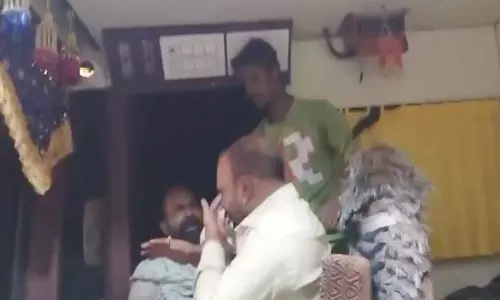 बस्तर ट्रेवल्स की बस पर हमला, हैदराबाद जा रही बस के चालक से मारपीट