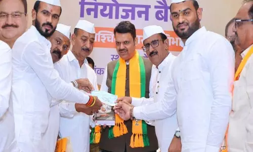 श्री संत तुकाराम महाराज संस्थान ने मुख्यमंत्री कोष में 11 लाख रुपये का दान दिया