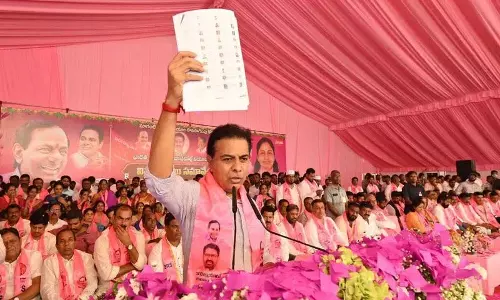 क्या इंदिराम्मा का शासन घरों को ध्वस्त करने वाला है? : KTR